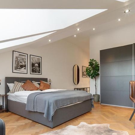Designer Apartments, 2 Min To U1 Reumannplatz Viena Exterior foto