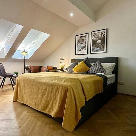 Designer Apartments, 2 Min To U1 Reumannplatz Viena Exterior foto